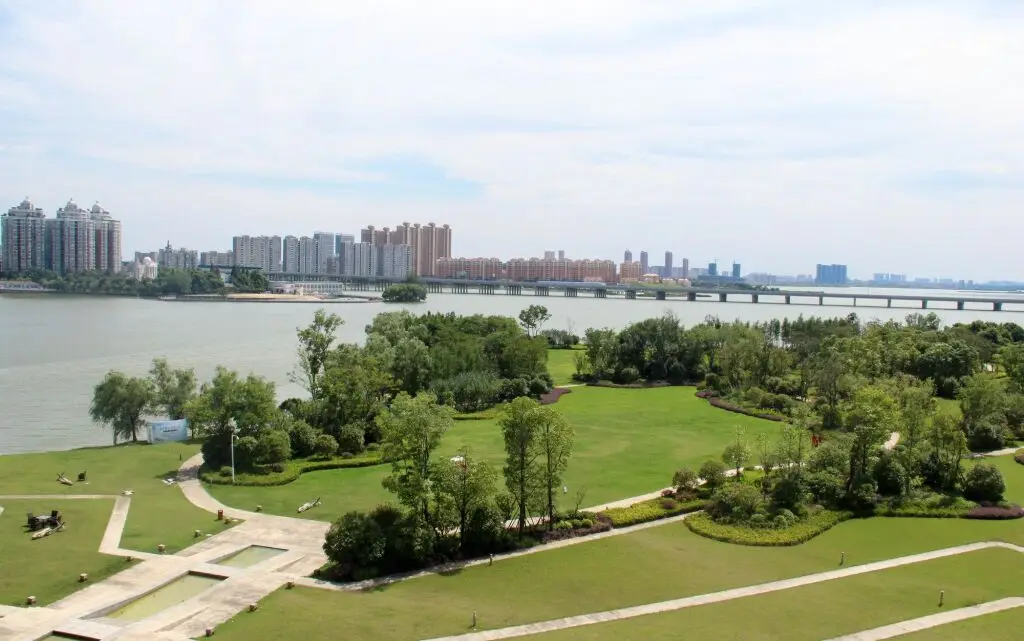 Ухань: Radisson Blu Hotel Wuhan ETD Zone