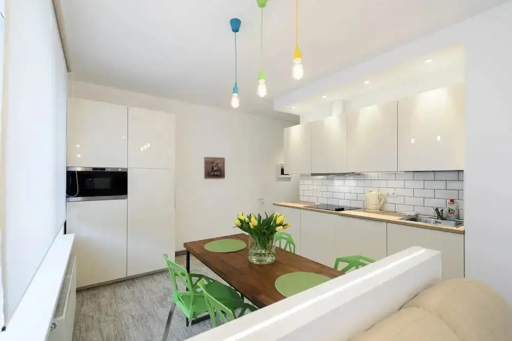 Санкт-Петербург: CoHome Apartment Kremenchugskaya near Nevsky Prospect