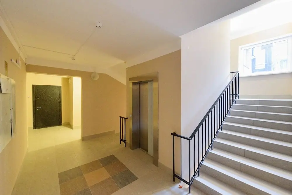Санкт-Петербург: CoHome Apartment Kremenchugskaya near Nevsky Prospect