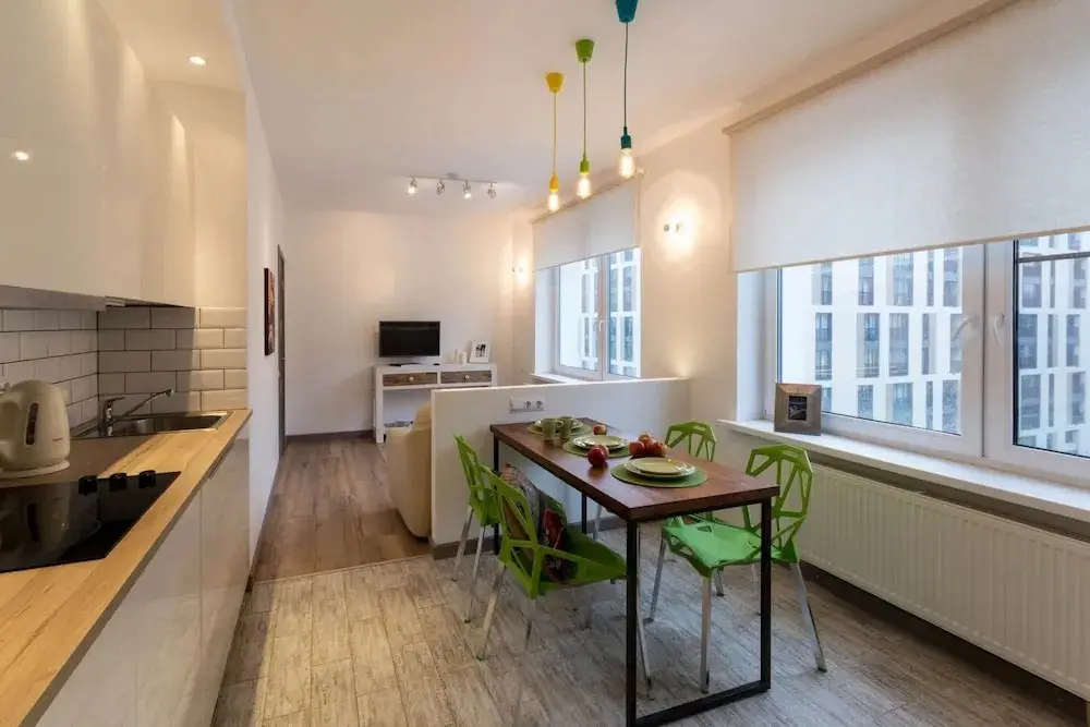 Санкт-Петербург: CoHome Apartment Kremenchugskaya near Nevsky Prospect