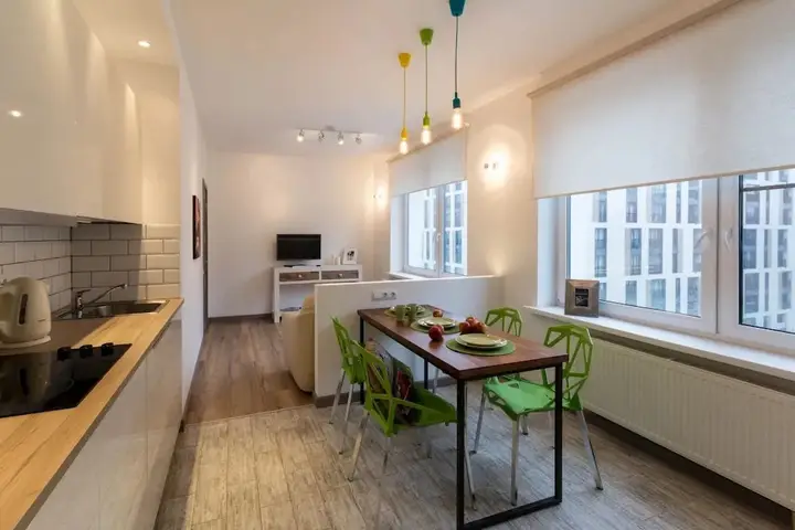 Санкт-Петербург: CoHome Apartment Kremenchugskaya near Nevsky Prospect