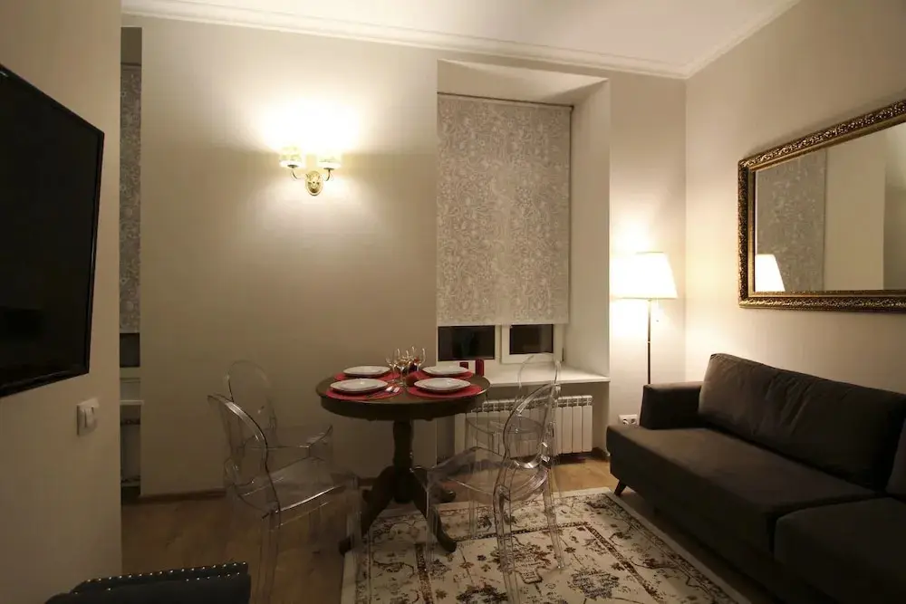 Санкт-Петербург: CoHome Apartment near Church of the Savior on Blood