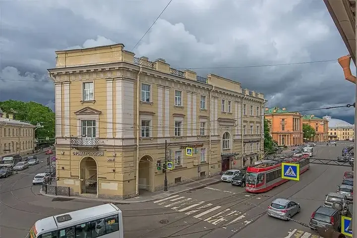 Санкт-Петербург: Апарт-отель ColorSpb — Дом художников
