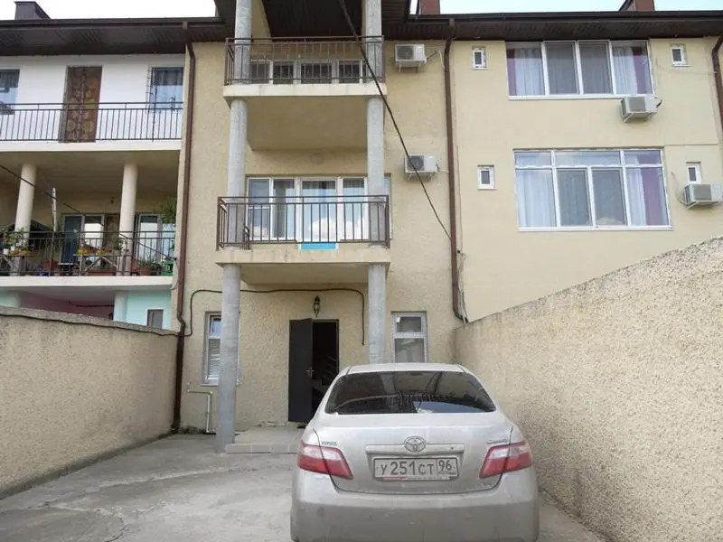 Витязево: Guest house on Pochtovaja 48b
