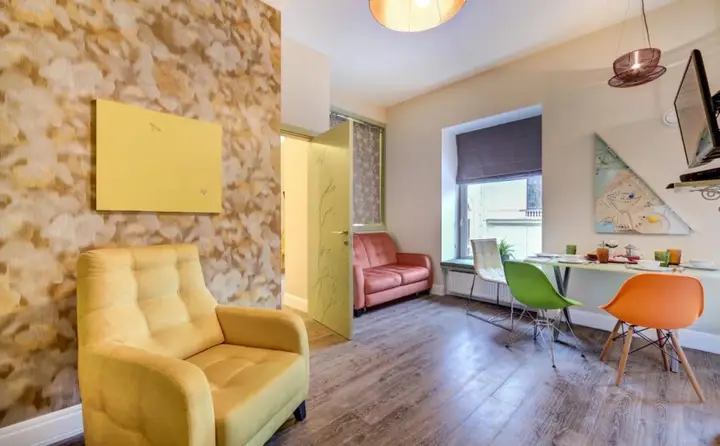 Санкт-Петербург: Luxury apartments on Nevsky 22