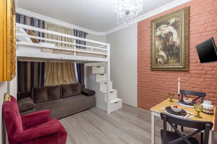 Санкт-Петербург: Квартира студия с двухъярусной кроватью BookingSPB в Доме Литераторов на Гороховой