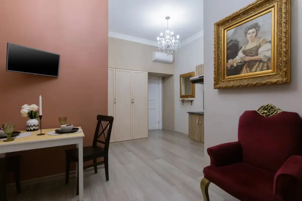 Санкт-Петербург: Квартира студия с двухъярусной кроватью BookingSPB в  Доме Литераторов на Гороховой