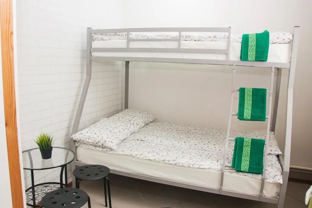Санкт-Петербург: Hostel Feelin na Konyushennoy.