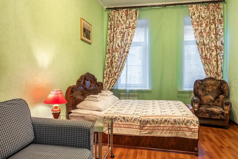 Санкт-Петербург: Friends apartment on Griboedova 27