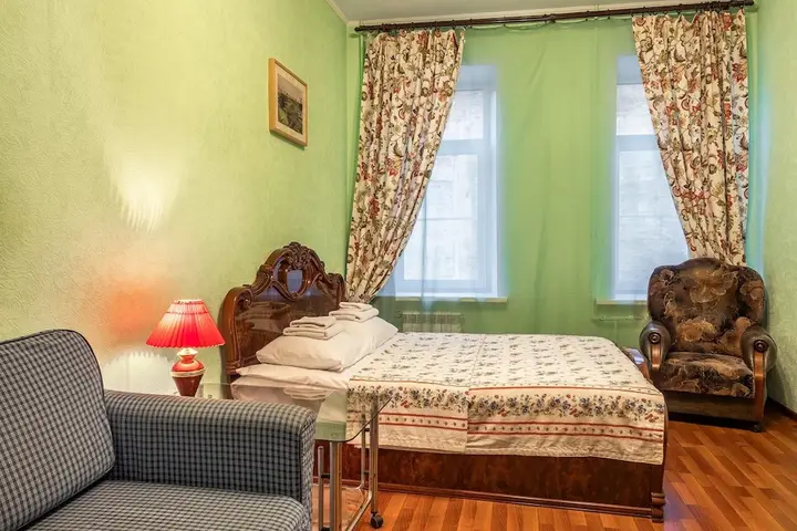 Санкт-Петербург: Friends apartment on Griboedova 27