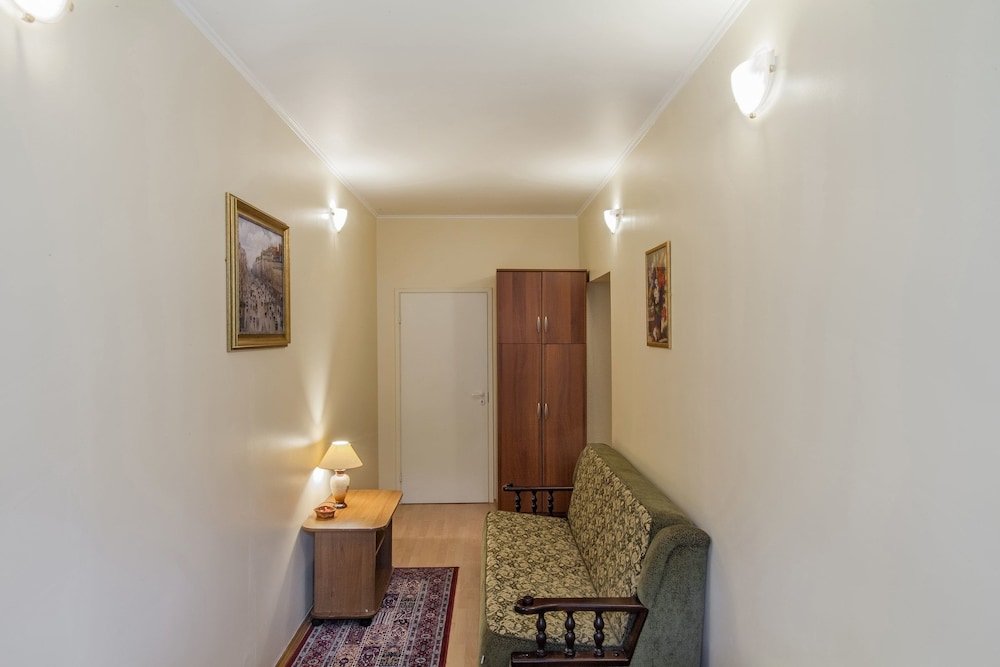 Санкт-Петербург: Friends Apartment Bol. Konushennaya 1.2