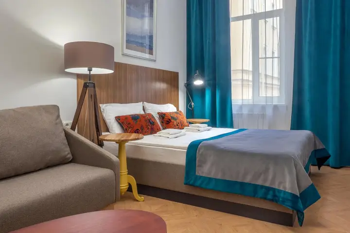 Санкт-Петербург: Apartamenty Zolotoj treugol'nik