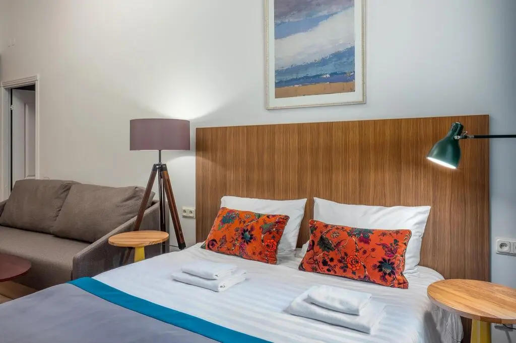 Санкт-Петербург: Apartamenty Zolotoj treugol'nik