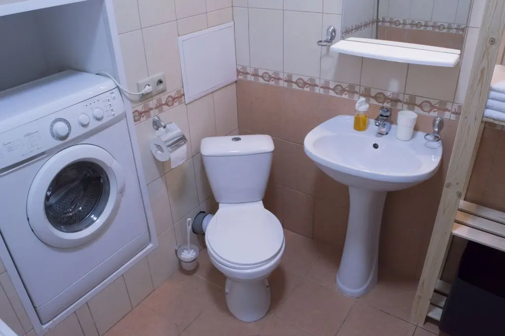 Санкт-Петербург: Friends apartment on Nevsky 130