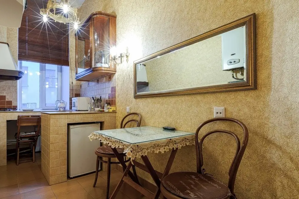Санкт-Петербург: Friends apartment on Vosstaniya