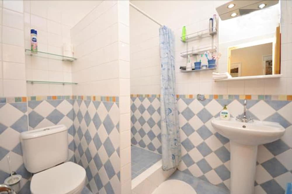 Санкт-Петербург: German B&B