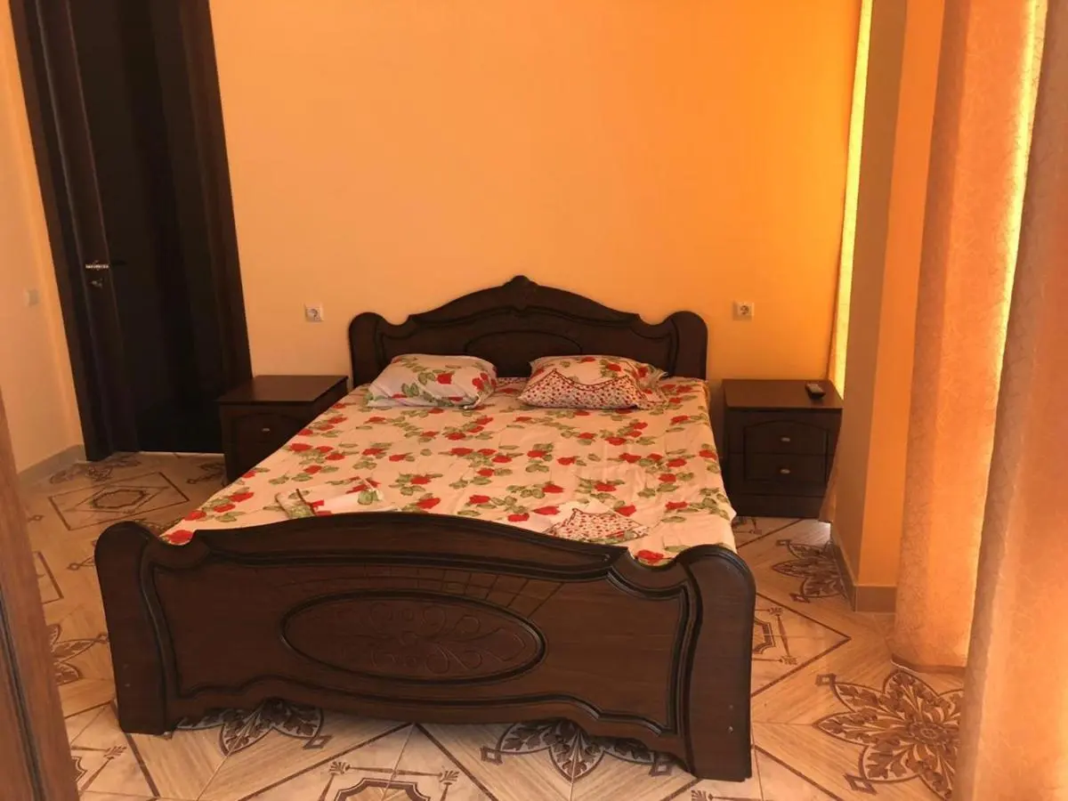 Витязево: Guest House Elisaveta
