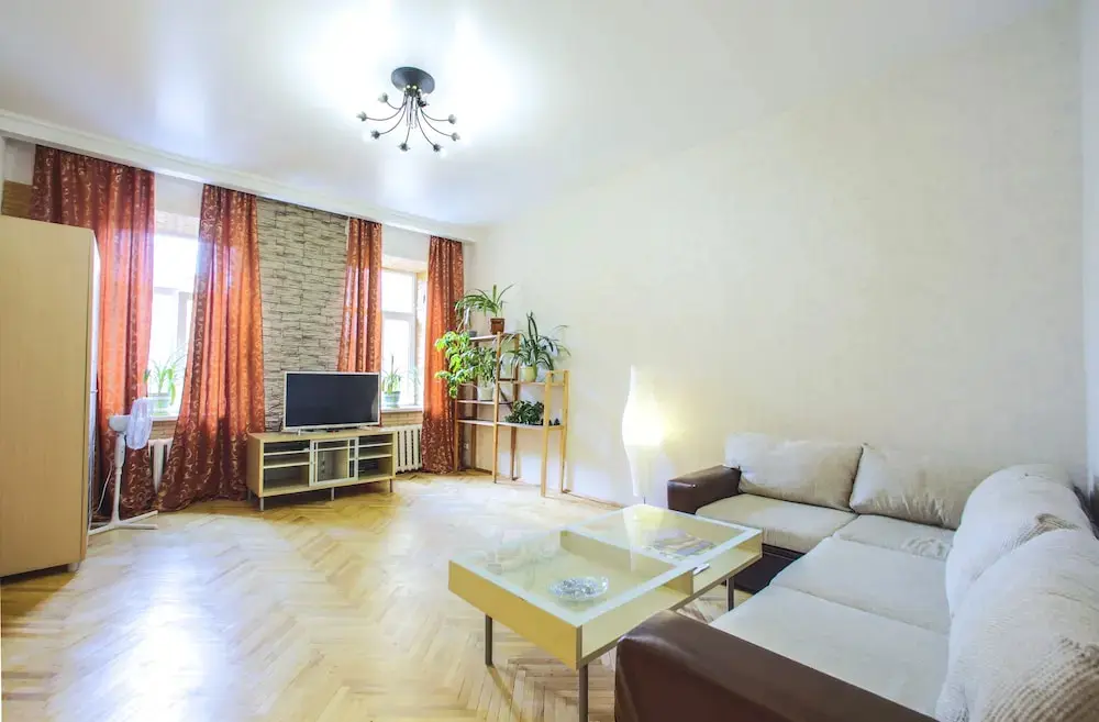 Санкт-Петербург: Apartment on Marata 35