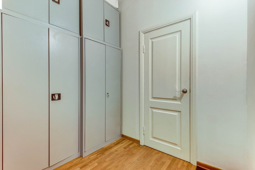 Санкт-Петербург: Home4day Central Modern Flat