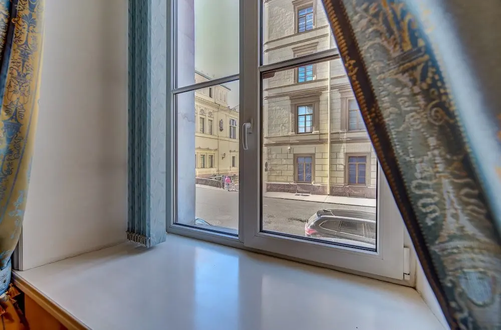 Санкт-Петербург: Home4day Spacious Apartment by the Hermitage