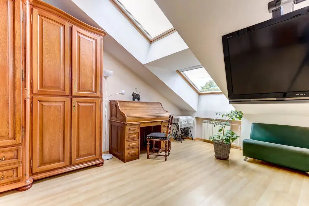 Санкт-Петербург: Home4day Spacious loft in the heart of Petersburg