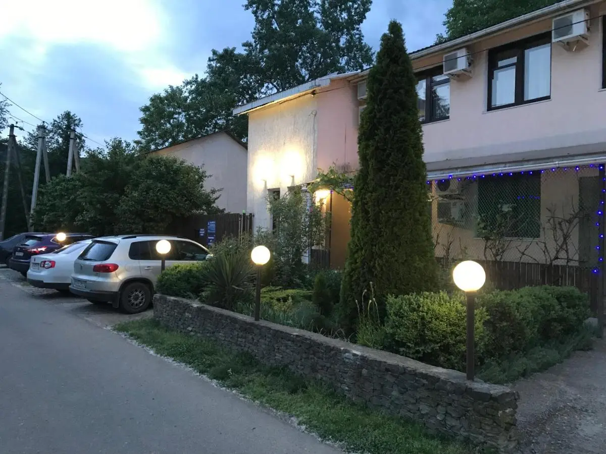 Горячий Ключ: Гостевой дом Вояж