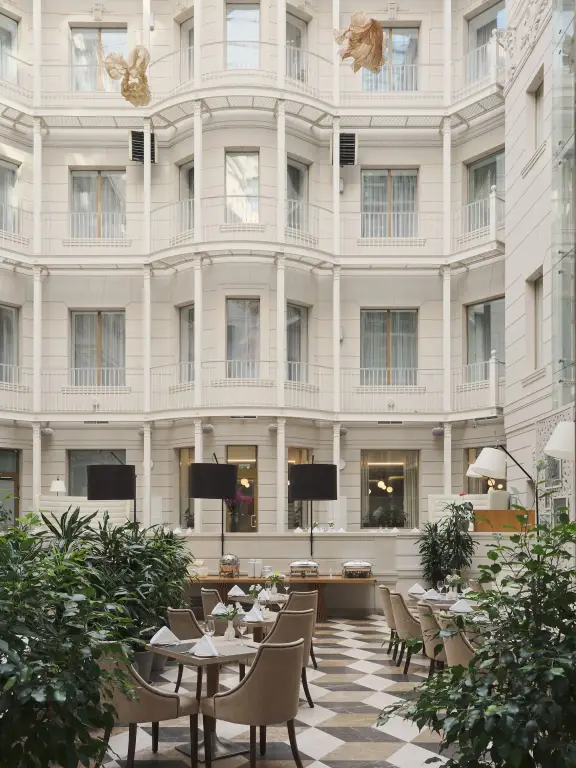 Санкт-Петербург: Отель ИНДИГО / Hotel INDIGO
