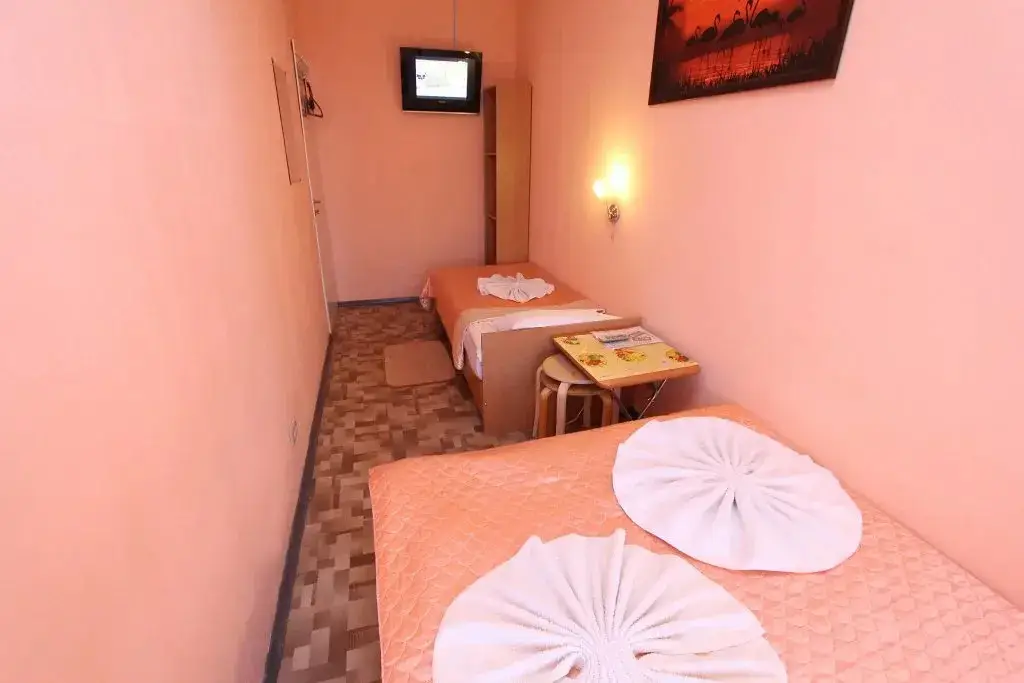 Санкт-Петербург: Krasny Kovrik na Pushkinskoy