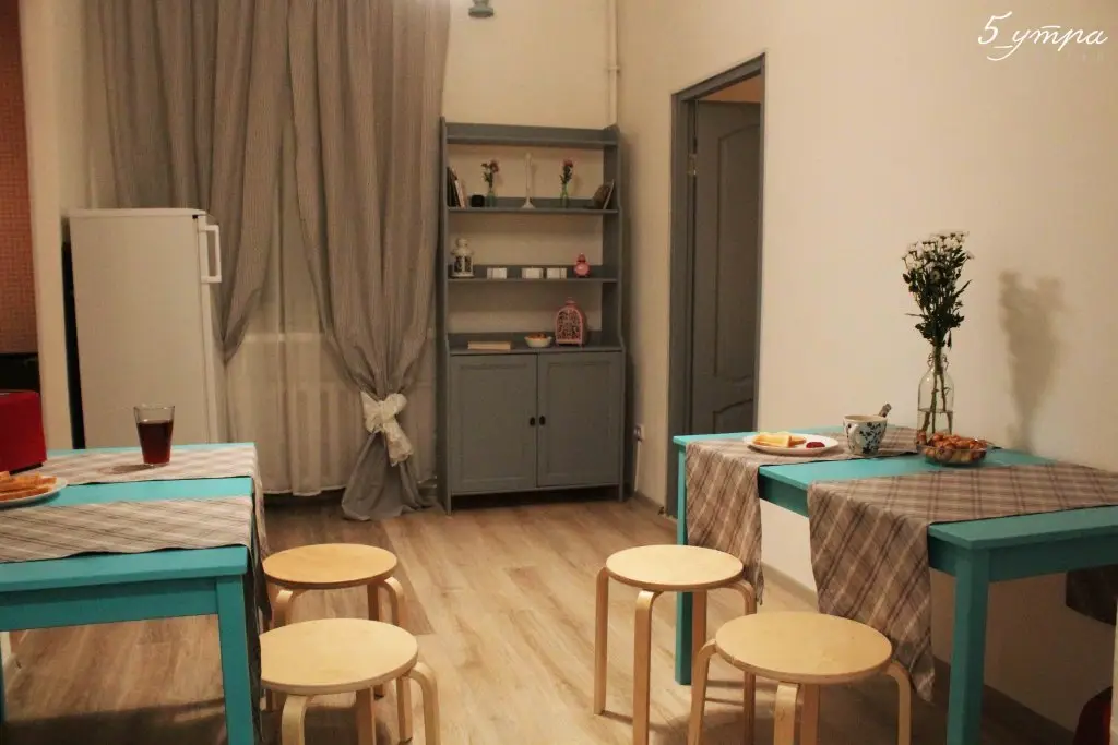Санкт-Петербург: Hostel Pyat Utra