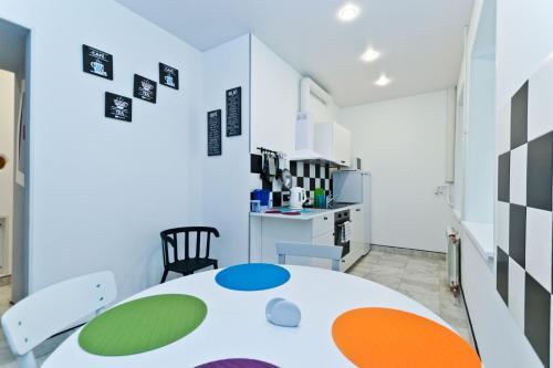 Санкт-Петербург: La Casa di Bury Zhukovskogo 12