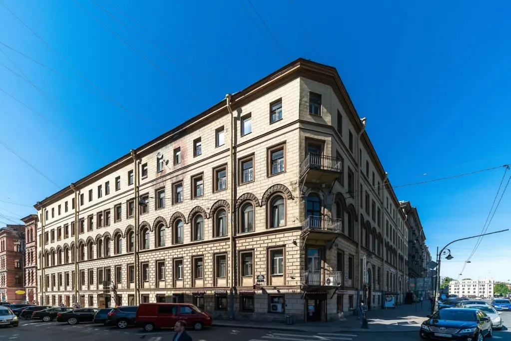 Санкт-Петербург: Апартаменты LetYourFlat ''Grand'' 3 спальни
