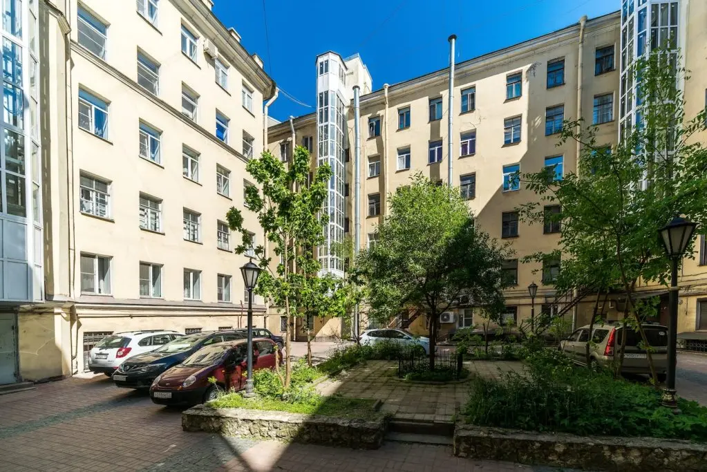 Санкт-Петербург: Апартаменты LetYourFlat ''Grand'' 3 спальни