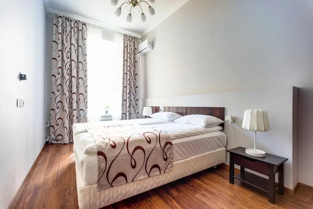 Санкт-Петербург: Letyourflat Apartments "Rose"