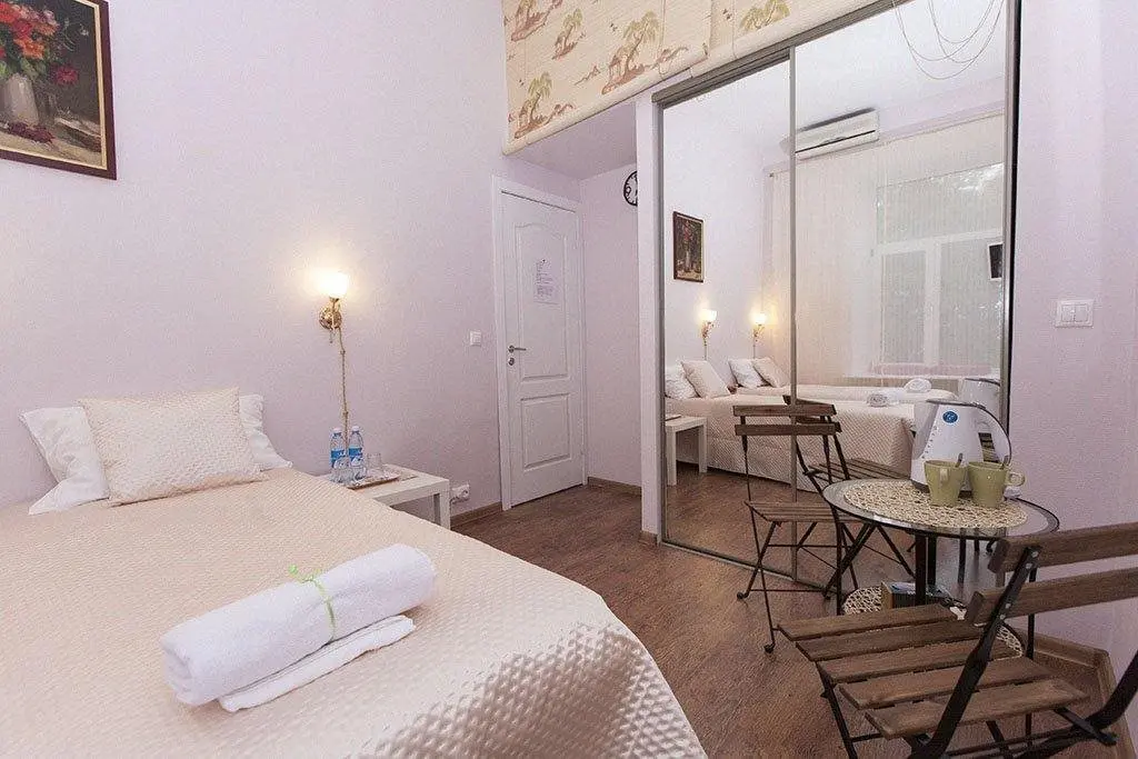 Санкт-Петербург: Меблированные комнаты Лайф Санкт-Петербург