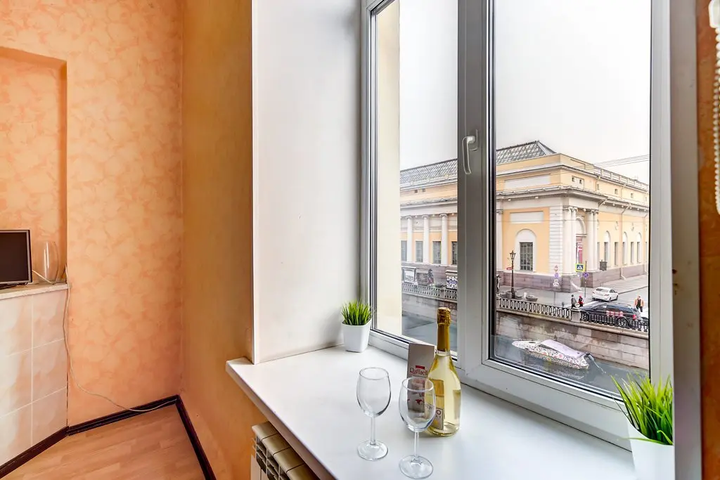 Санкт-Петербург: Longo Apartment Griboedova 9