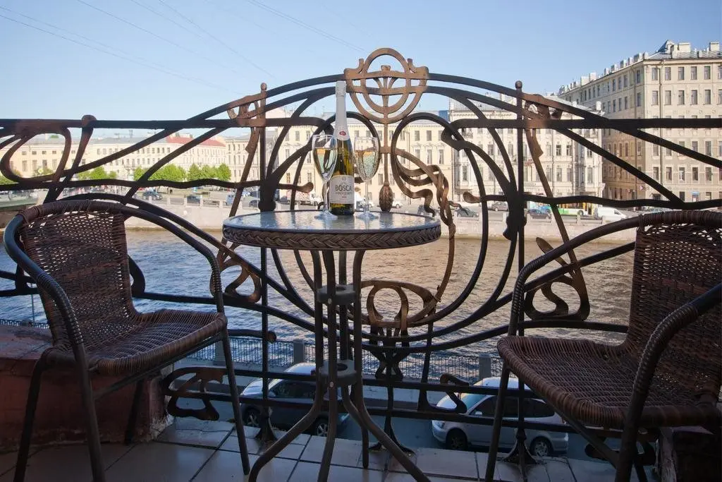 Санкт-Петербург: Guest House at Fontanka River Embankment 85