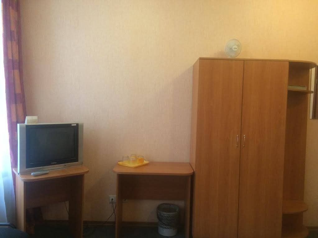 Санкт-Петербург: Атмосфера на Невском 132