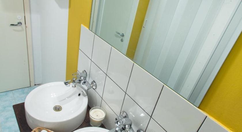 Санкт-Петербург: Графф B&B