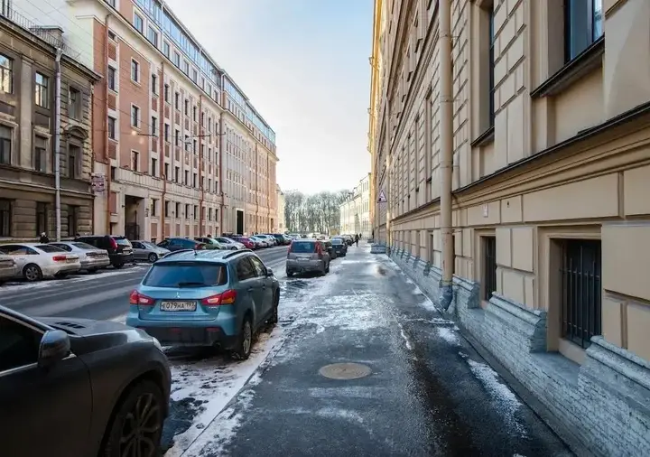 Санкт-Петербург: Emperoom Near Summer Garden Apartments