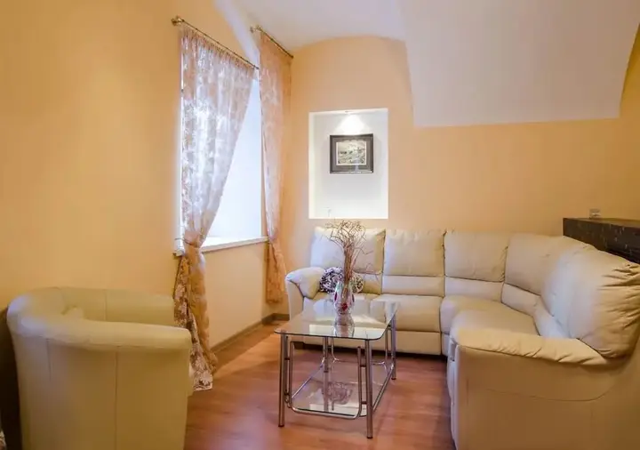 Санкт-Петербург: Emperoom Near Summer Garden Apartments