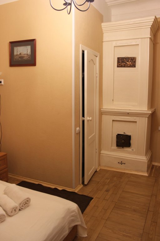Санкт-Петербург: Меблированные комнаты Old Flat на Восстания