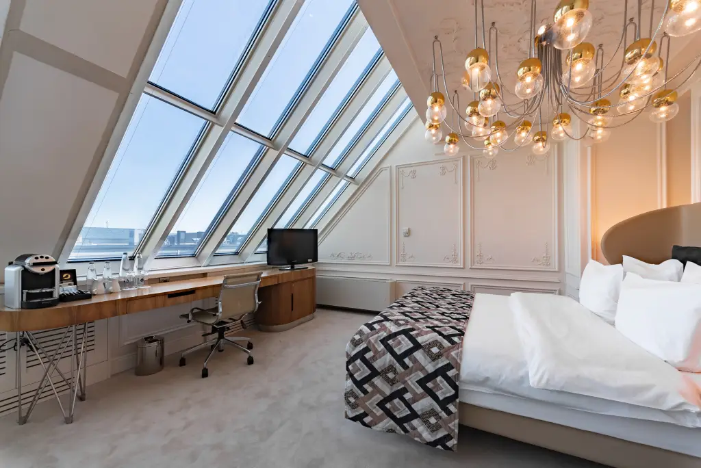 Санкт-Петербург: Crown Hotel St. Petersburg