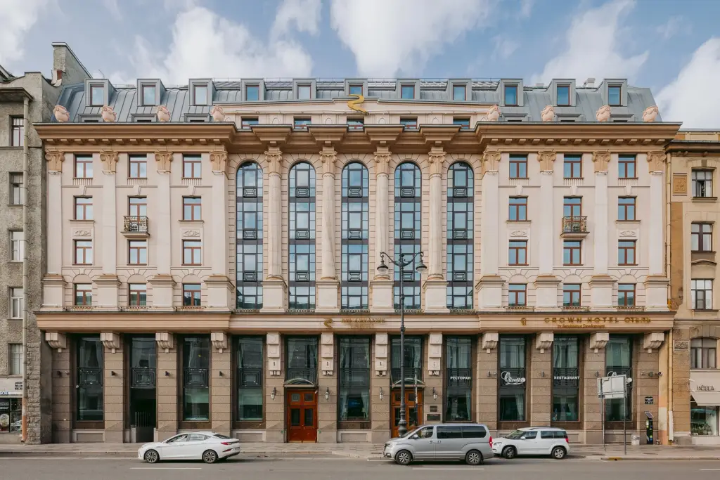 Санкт-Петербург: Crown Hotel St. Petersburg
