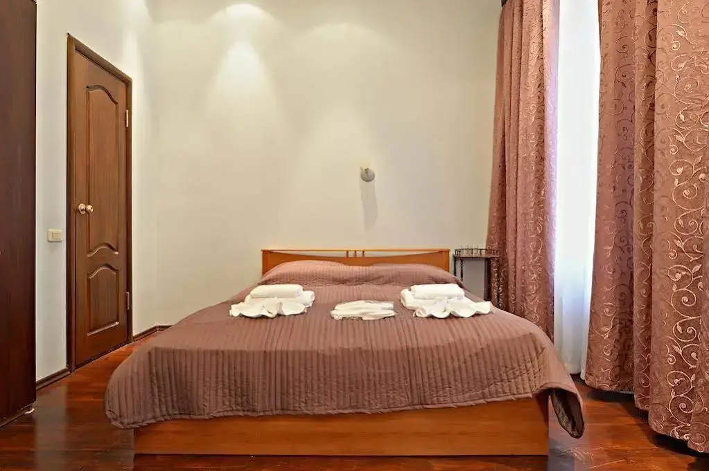 Санкт-Петербург: Pushkin Square Hotel