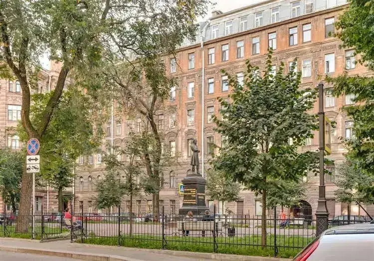 Санкт-Петербург: Otel' "Pushkinskaya 11"