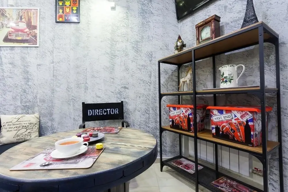 Санкт-Петербург: RentalSPb London cafe Studio