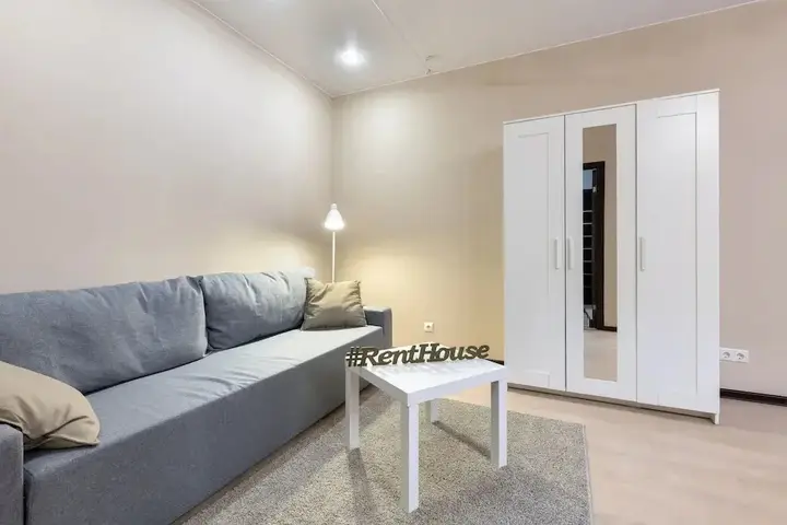 Санкт-Петербург: RentHouse Apartment near Moscow Railway Station