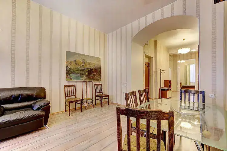 Санкт-Петербург: Nevsky Forum Apartments