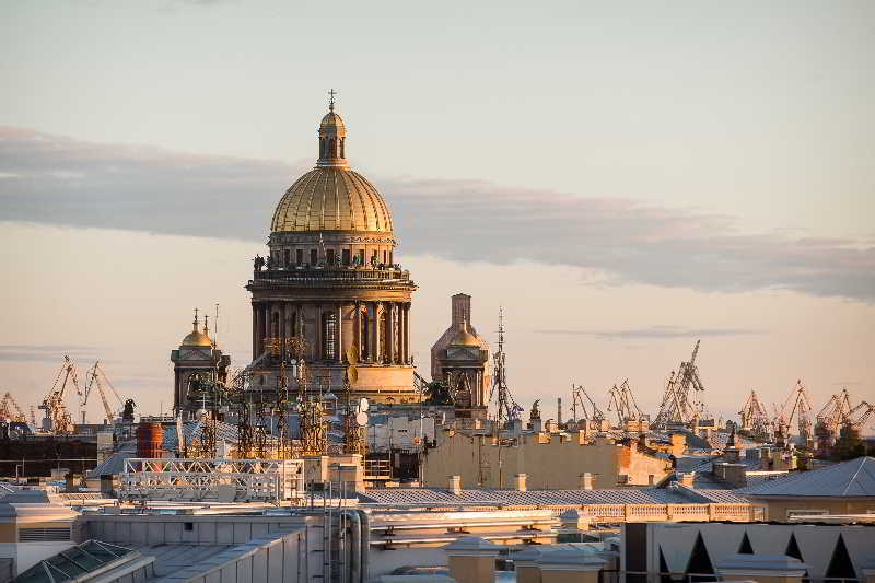 Санкт-Петербург: Sky Hotel