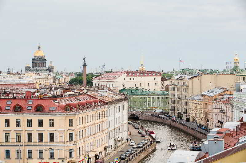 Санкт-Петербург: Sky Hotel
